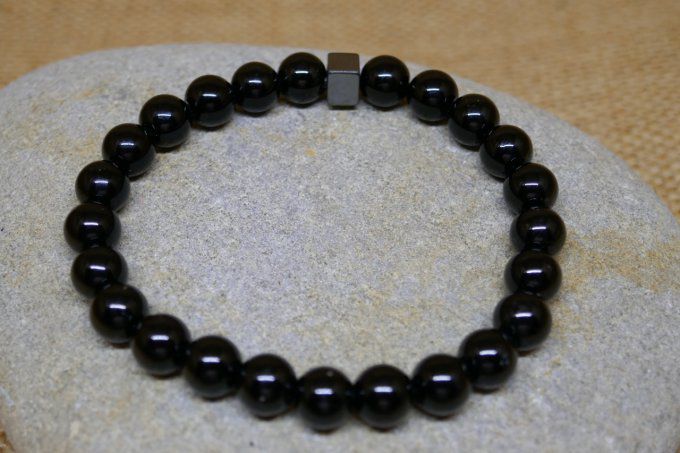 Bracelet Agate noire 8mm cache noeud hématite carré